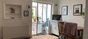 Charming House Luton Airport