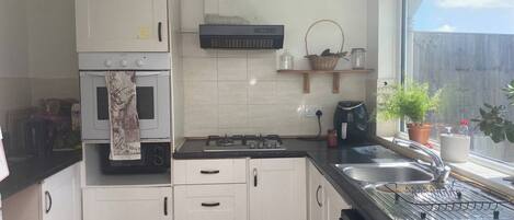 House, 2 Bedrooms | Interior