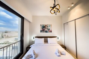 Basic Apartment | 1 bedroom, iron/ironing board, bed sheets