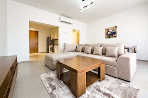 Basic Apartment | Living area | TV