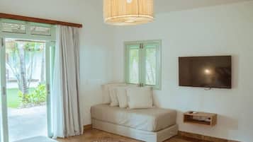 In-room safe, desk, laptop workspace, blackout curtains