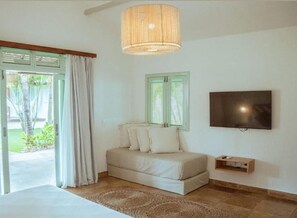 In-room safe, desk, laptop workspace, blackout drapes