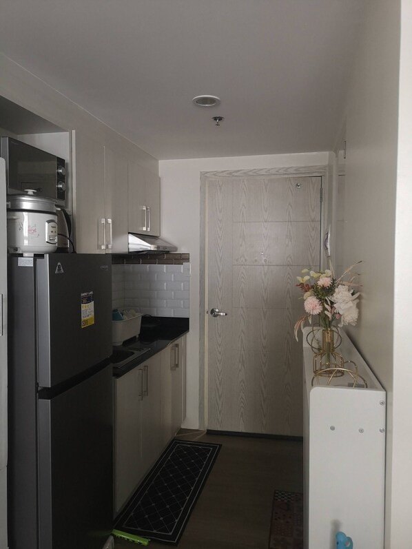 Condo, 1 Bedroom, Accessible, City View | Interior