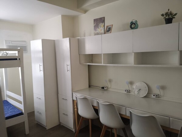 Apartment, 1 Schlafzimmer, barrierefrei, Stadtblick | Esszimmer