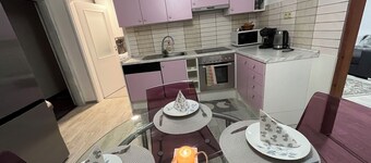 Peaceful 1-Bedroom Apartment in Family Farmhouse in Brloh