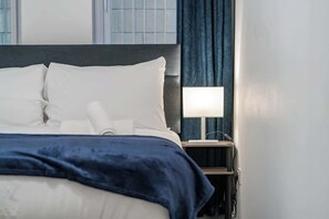 1 bedroom, iron/ironing board, travel crib, WiFi - Spacious 1-Bed Apartment | Sleeps 4 | East Village (Belfast)