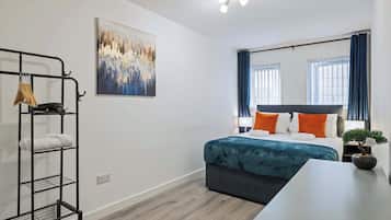 1 slaapkamer, een strijkplank/strijkijzer, reisbedje, wifi