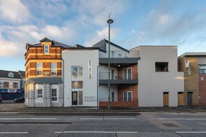 Exterior - East Village 2-Bed | Balcony | Spa Nearby (Belfast)