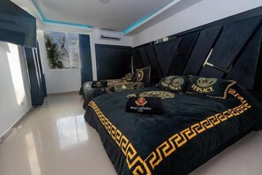 1 camera, Wi-Fi, lenzuola