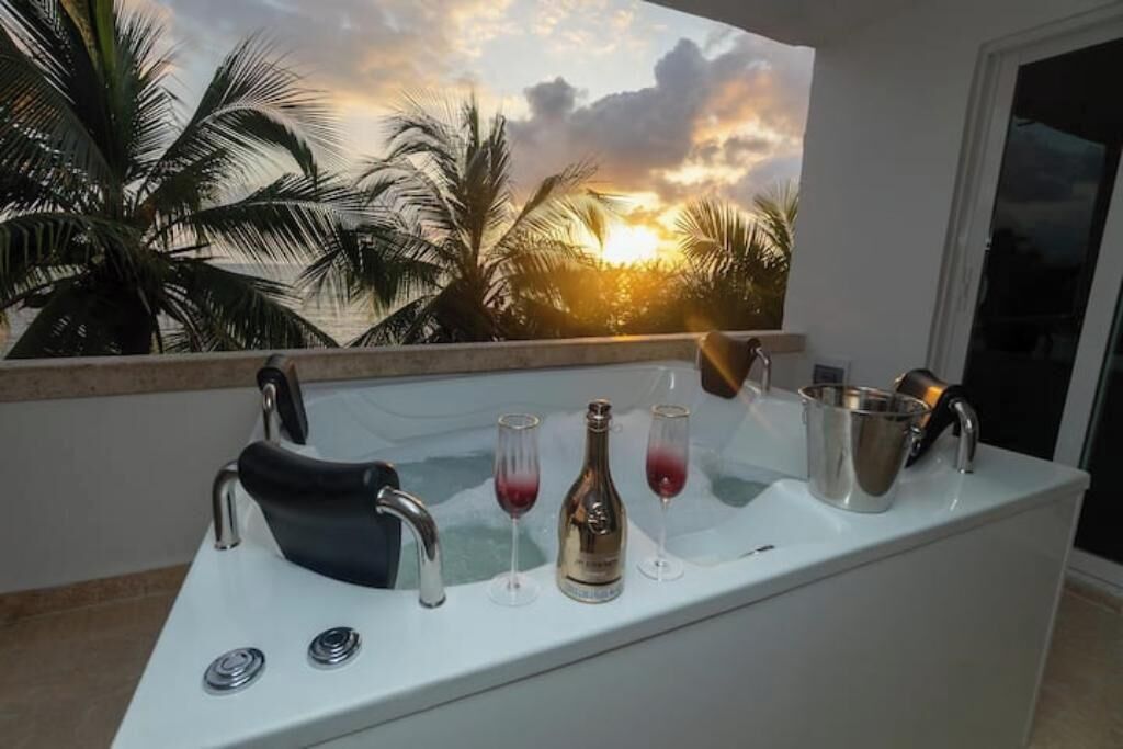 Bain à remous extérieur