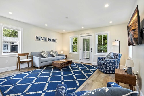 Bourne By The Beach – Beautiful Home for 6 Near Shops and the Shore