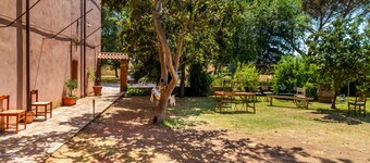 Room 'La Concia - Spiga' with Shared Garden and Wi-Fi