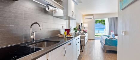 Cook light meals easily in the sleek, well-equipped kitchenette.