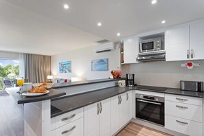 Fridge, microwave, coffee/tea maker