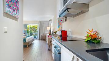 Fridge, microwave, coffee/tea maker