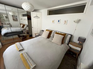 1 Schlafzimmer, Bügeleisen/Bügelbrett, kostenloses WLAN, Bettwäsche