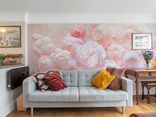 Pass the Keys |Bright Town-Centre Flat with Outdoor Area