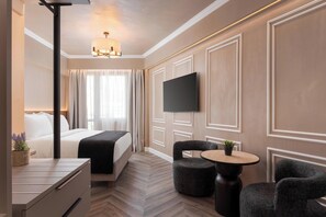 Suite Deluxe, balcon, vue sur la montagne | Draps en coton égyptien, literie de qualité