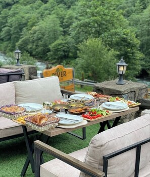Free daily cooked-to-order breakfast - RIVER DELUXE ÇAMLIHEMŞİN (Camlihemsin)