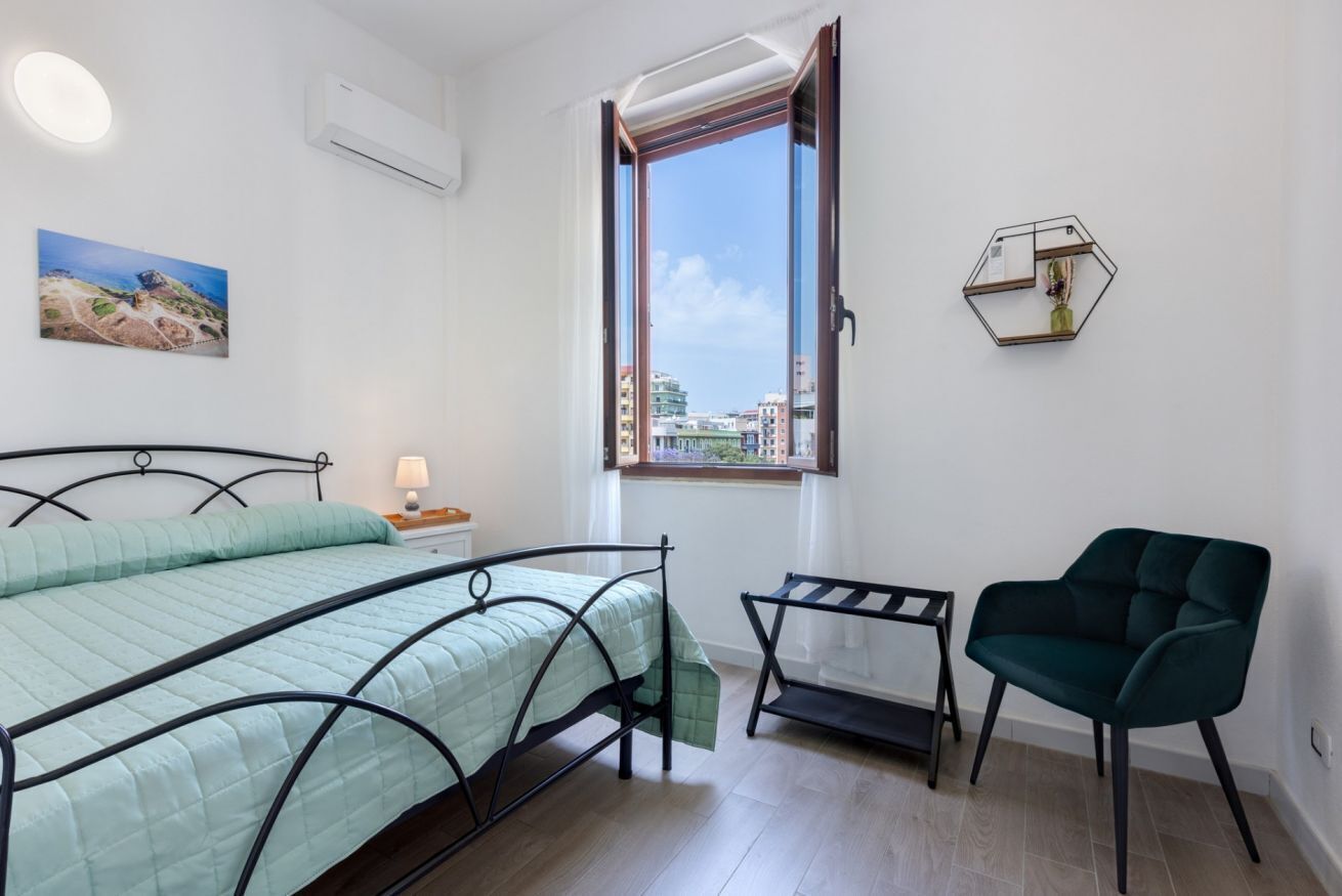 2 soverom og strykejern/-brett