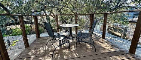 Deluxe Duplex, Ensuite, Garden View | Terrace/patio