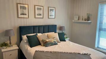 3 soverom, strykejern/-brett, wi-fi og sengetøy