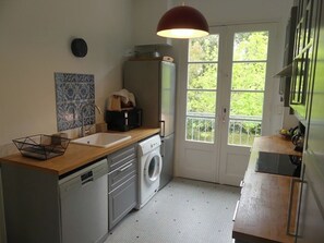 Four, plaque de cuisson, lave-vaisselle