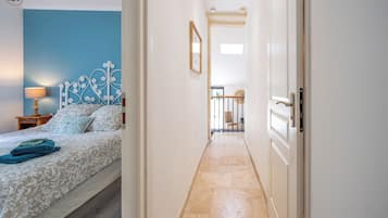 3 chambres, fer et planche Ă repasser, Wi-Fi, draps fournis