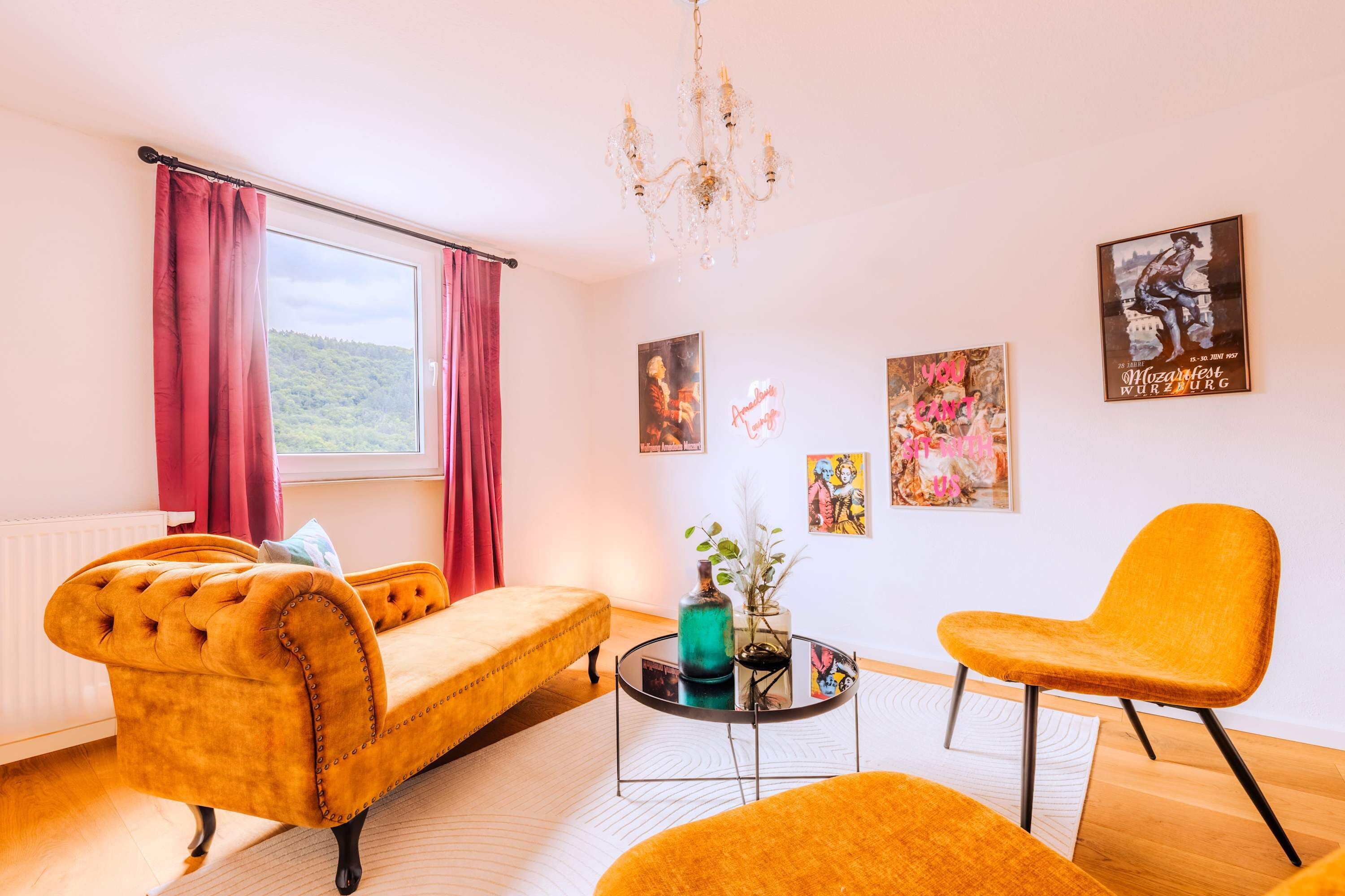 Fernseher, Videospiele, DVD-Player, Stereoanlage