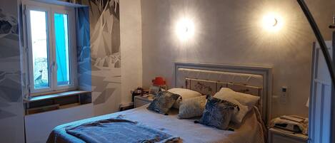 1 chambre, fer et planche à repasser, Wi-Fi, draps fournis