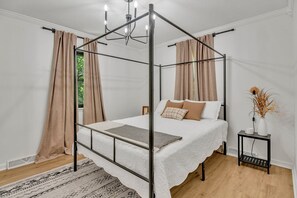 3 Schlafzimmer, Bügeleisen/Bügelbrett, kostenloses WLAN, Bettwäsche