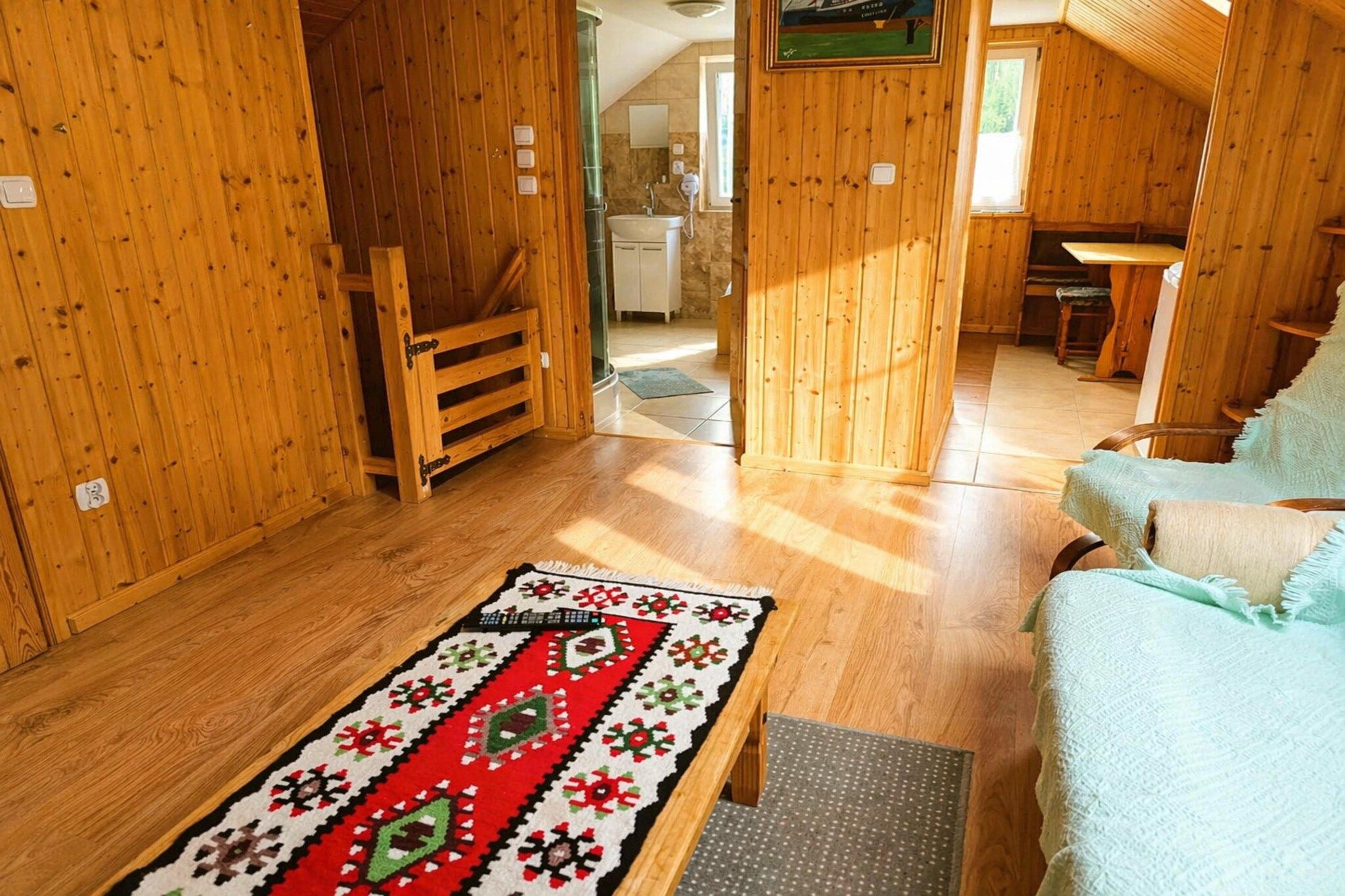 2 bedrooms, bed sheets