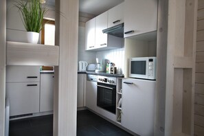 Mikrobølgeovn, ovn, kogeplade, opvaskemaskine