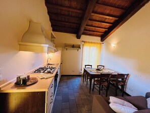 Apartment, Terrasse, Seeblick | Wohnbereich