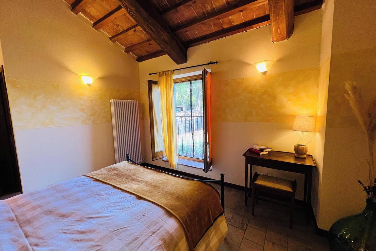 Iron/ironing board, cots/infant beds, free WiFi, bed sheets