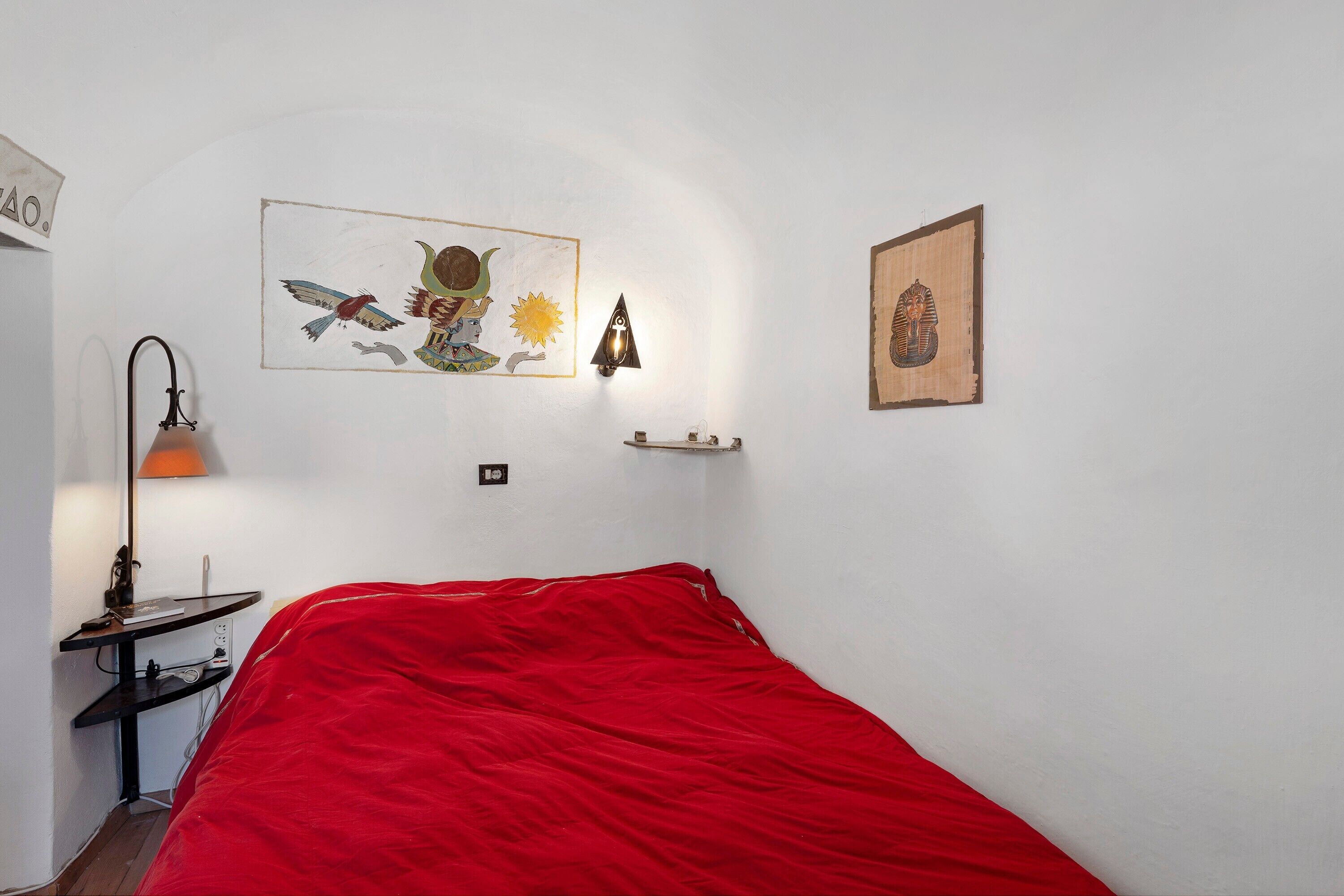 1 habitación, tabla de planchar con plancha, wifi y ropa de cama 