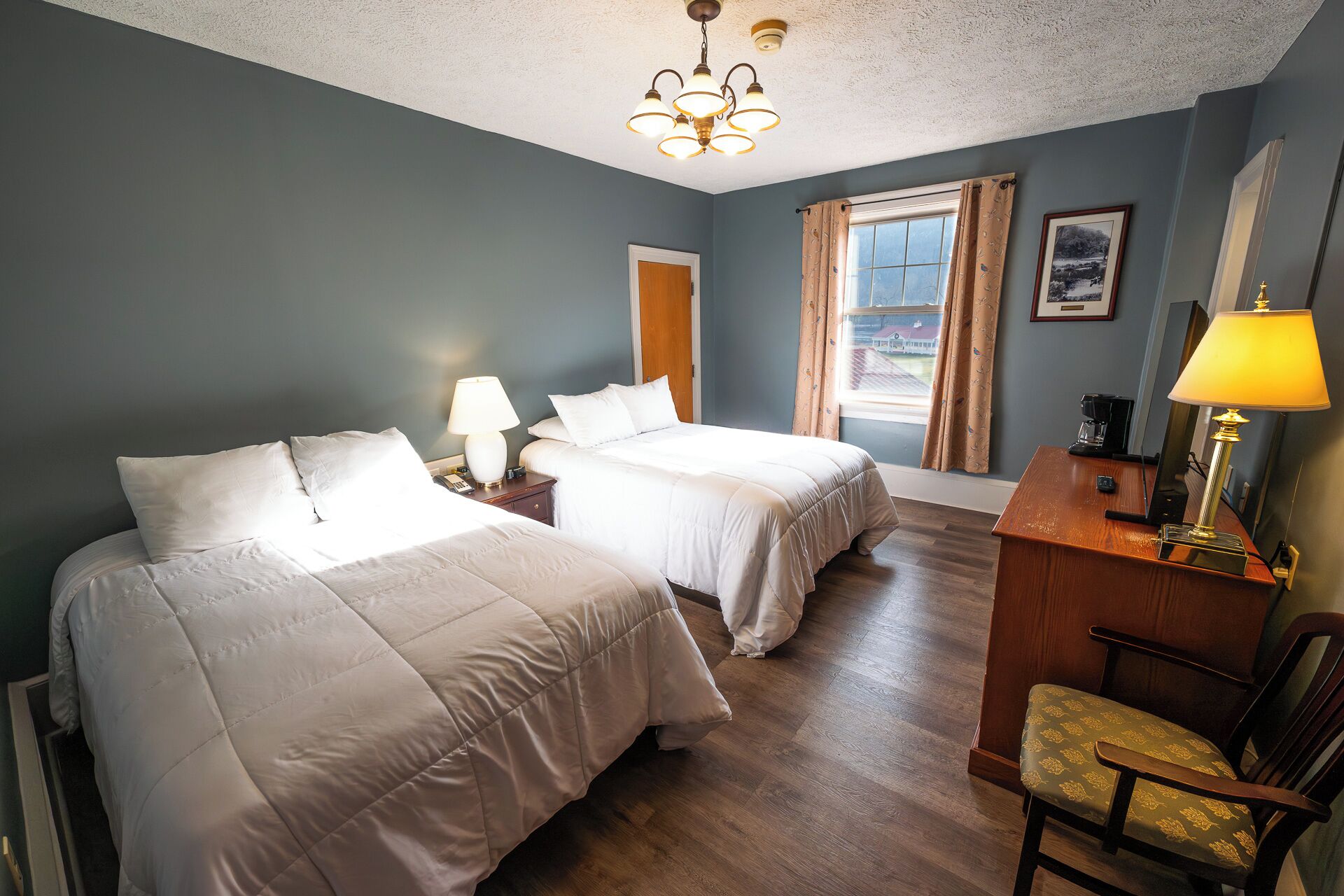 2 Schlafzimmer, Bügeleisen/Bügelbrett, kostenloses WLAN, Bettwäsche