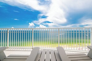 Property grounds - Island Dreams Phoenix Gulf Shores II 2101 (Gulf Shores)