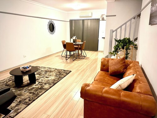 2BR Northmead | Free Parking | Near Hospital & M2