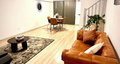 2BR Northmead | Free Parking | Near Hospital & M2