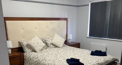 2BR Northmead | Free Parking | Near Hospital & M2