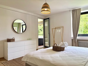 Reisekinderbett, kostenloses WLAN, Bettwäsche