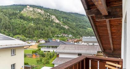 Appartement 'Montana Amor' avec vue sur la montagne, balcon et Wi-Fi