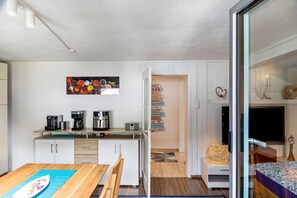 Dining - Apartment 'Montana Amor' with Mountain View, Balcony and Wi-Fi (Prutz)