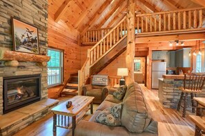 Smart TV, fireplace - Hickory Haven at Trickle Creek (Logan)