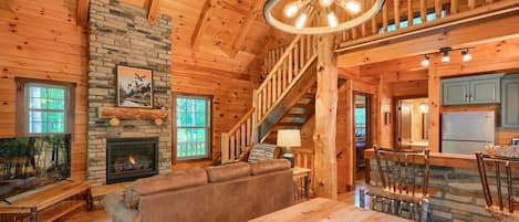 Smart TV, fireplace