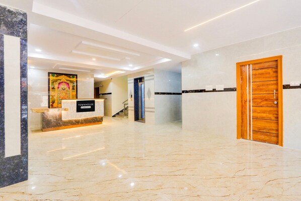 House | Reception