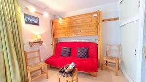 Apartment | Living room - Compact Retreat in Les Deux Alpes (Les Deux Alpes)