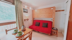 Apartment | Living room