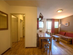 Dining - Les Etoiles d'Orion 2p6p Coin Nuit (Orcières)